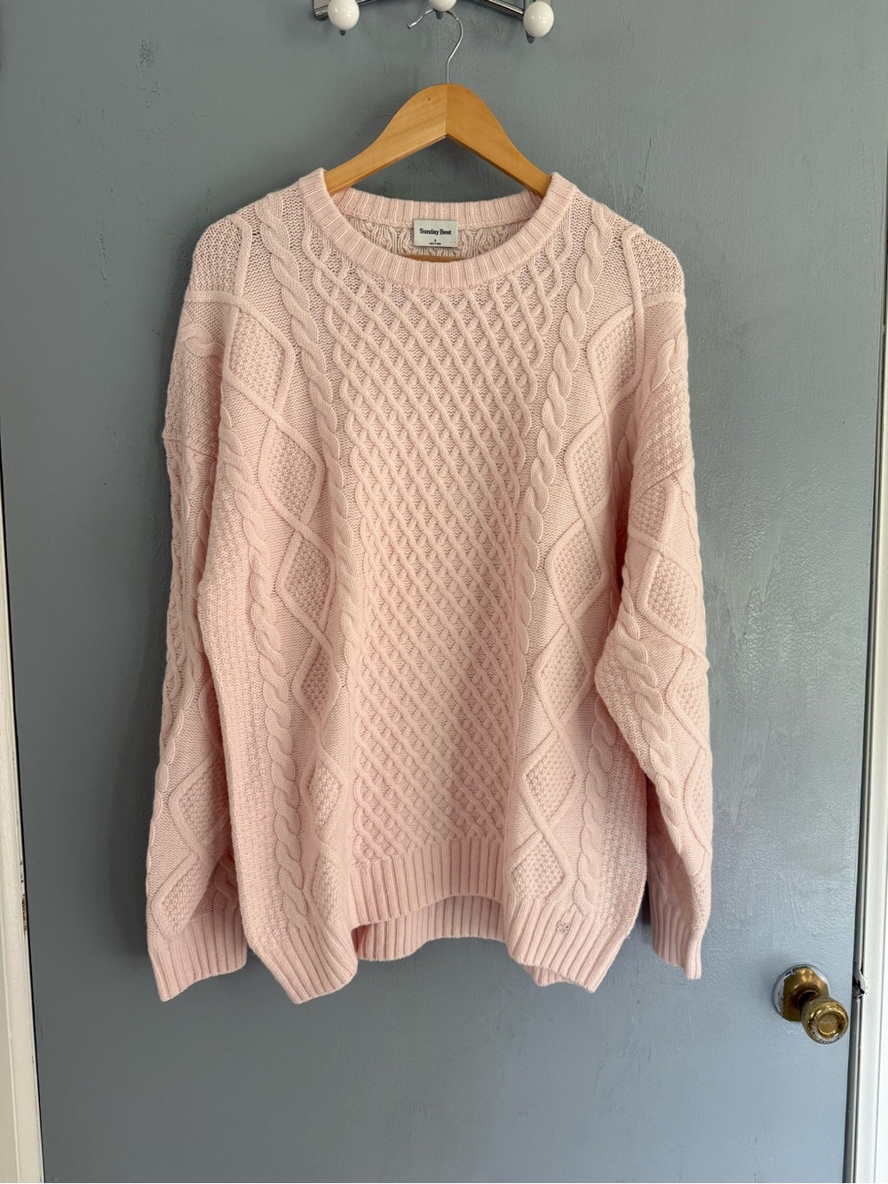 Aritzia Peggy Sweater Strawberry Puff Size S